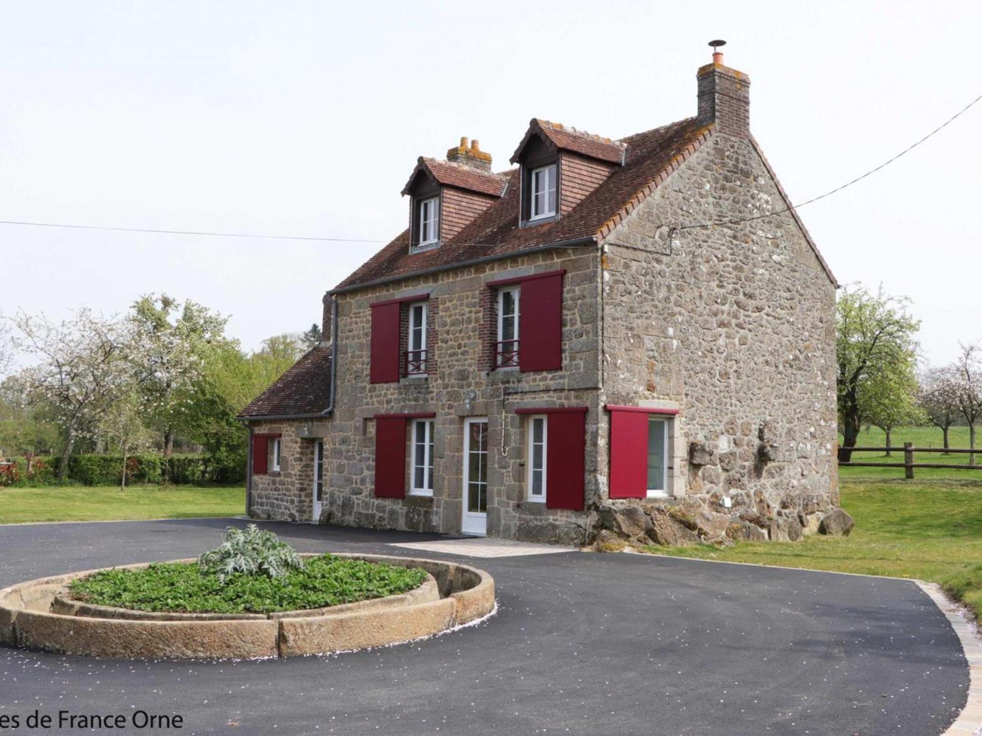 Maison Normande Renovee Avec Grand Jardin, Ideale Pour Famille, Proche Lac Et Randonnees - Fr-1-497-143 Villa Menil-Gondouin Exterior photo