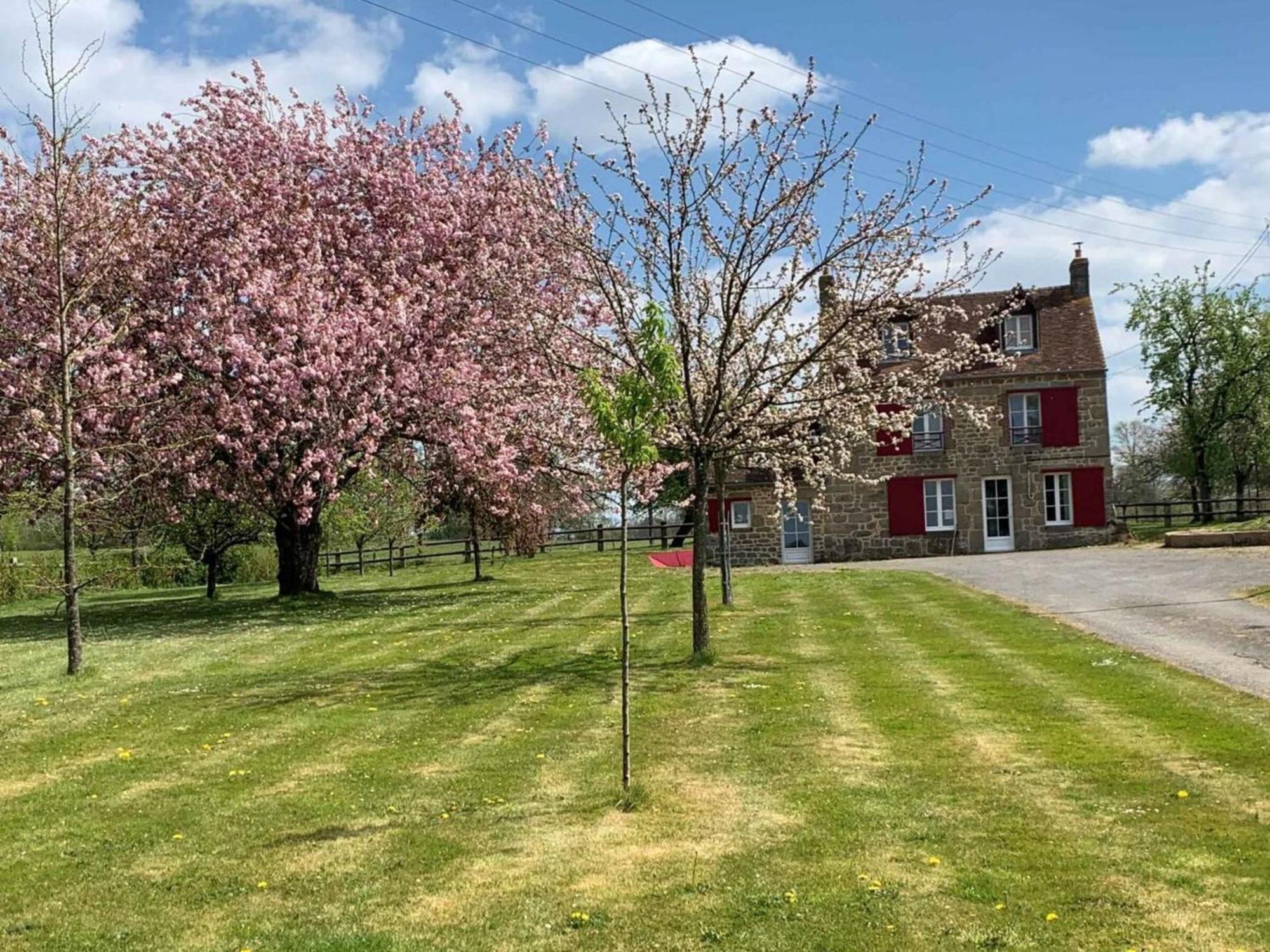 Maison Normande Renovee Avec Grand Jardin, Ideale Pour Famille, Proche Lac Et Randonnees - Fr-1-497-143 Villa Menil-Gondouin Exterior photo